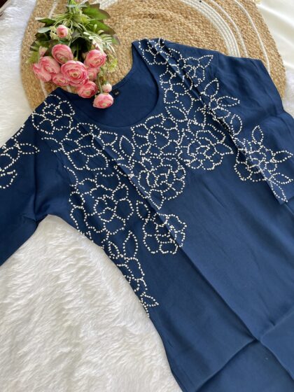 AV67-  Hand Embroidery Knot Work Straight Cut Cotton Kurta