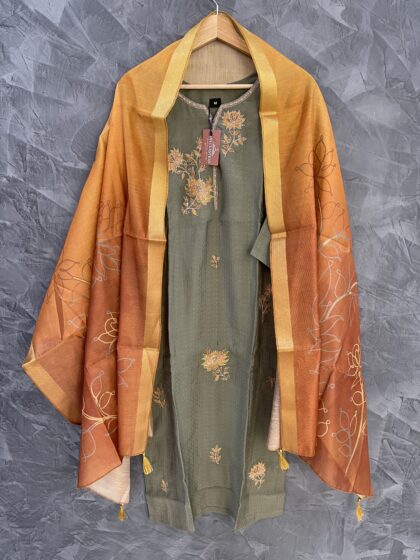 AV94- Premium Muslin Straight Cut 3Pc Kurta, Pant, Dupatta Set